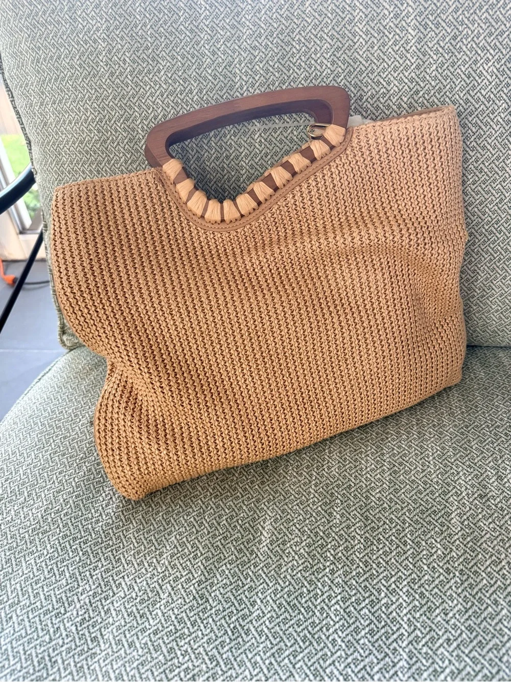 Dolce vita - Woven Fold-Over Clutch Bag in Natural